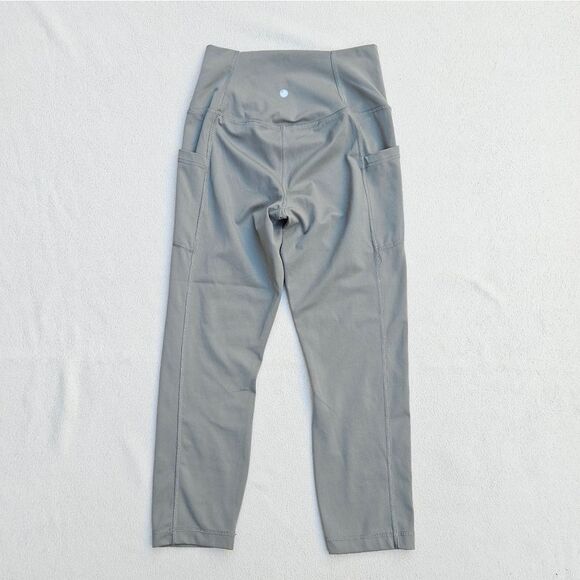 NWOT Yogalicious Lux Olive Green Capri High Rise Leggings with Side Pockets - Picture 9 of 9